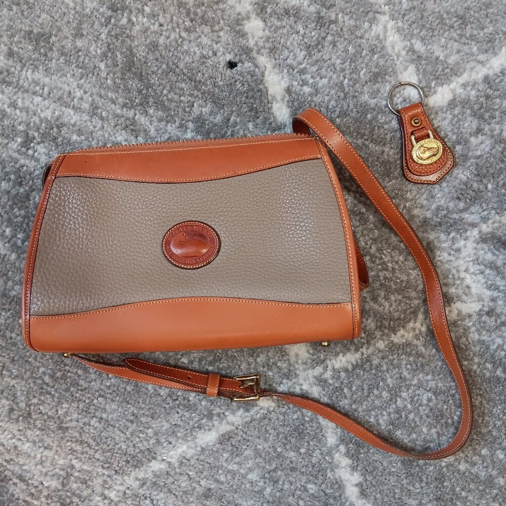Vintage taupe chestnut all weather leather dooney and bourke bag purse key fob b